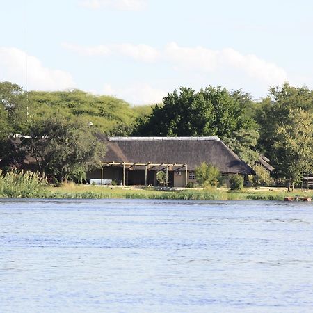 Big 5 Toro Lodge Kasane Ngoại thất bức ảnh