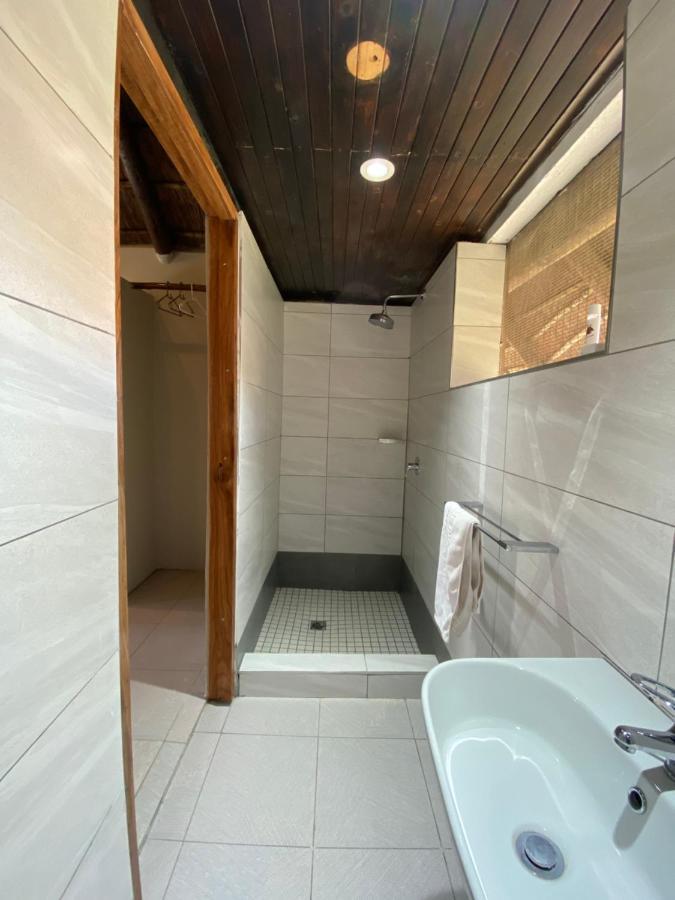 Big 5 Toro Lodge Kasane Ngoại thất bức ảnh