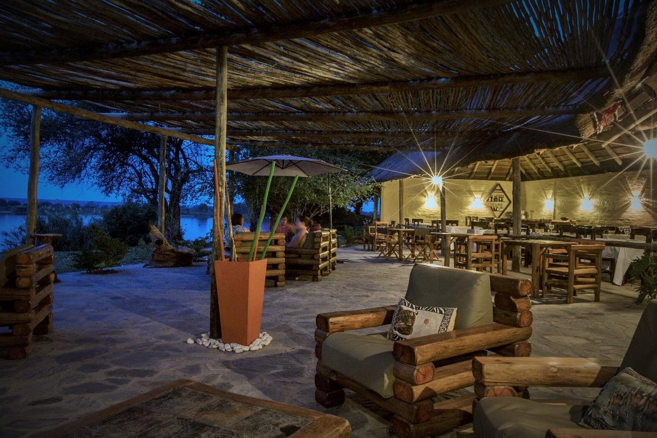 Big 5 Toro Lodge Kasane Ngoại thất bức ảnh